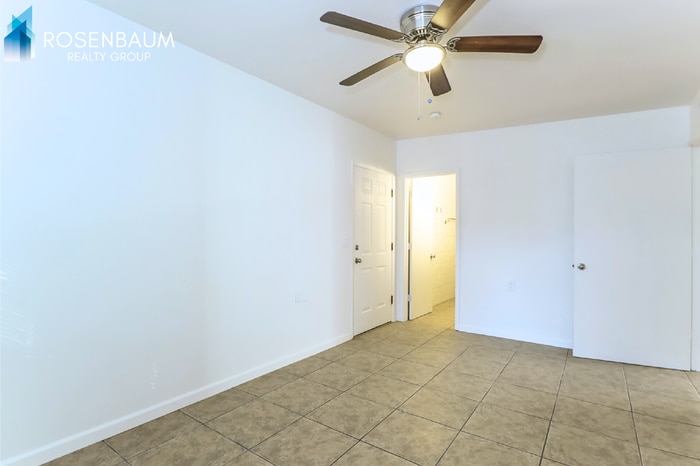 Building Photo - 1417 E Fort Lowell Rd