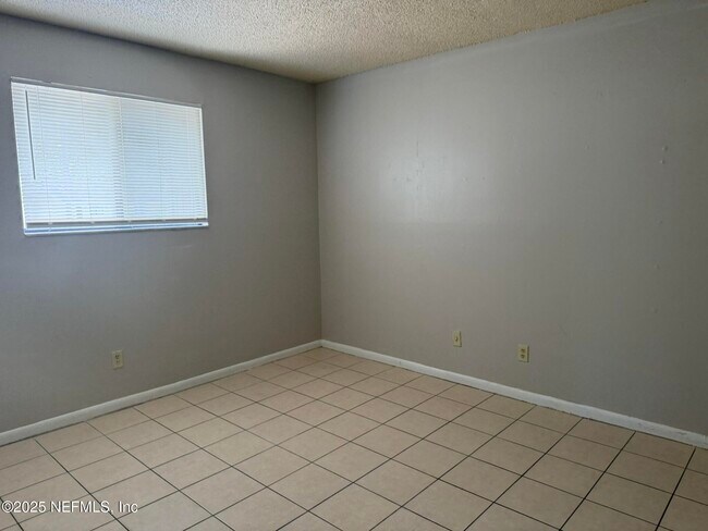 Building Photo - 5351 Westchase Ct