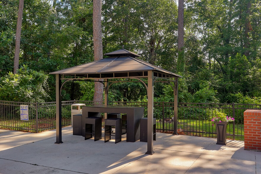 Towers at Forest Acres 2050 N Beltline Columbia SC 29204 Apartment Finder