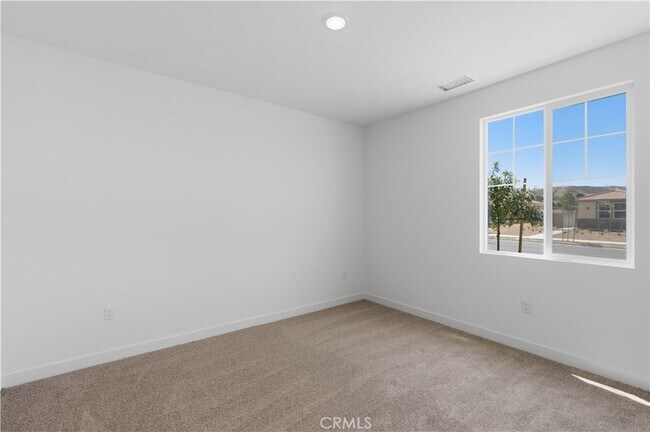 Building Photo - 11647 Saddleback Dr