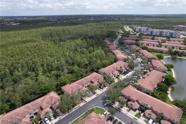 Building Photo - 3325 Antica St