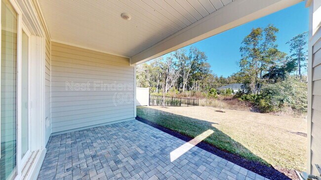 Building Photo - 156 Latham Dr