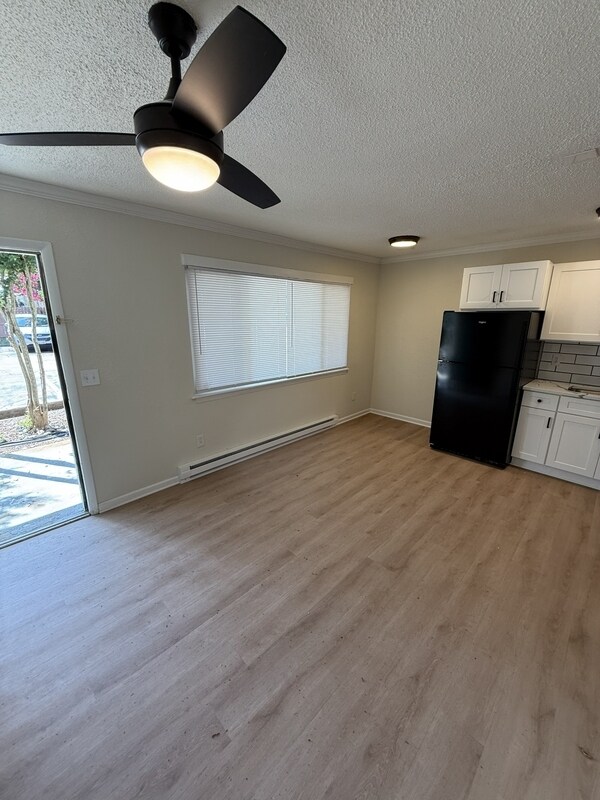 Building Photo - 255 W Ocean View Ave