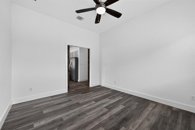 Building Photo - 104 Joseph Hawkins Ln
