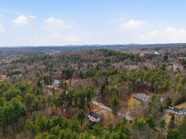 Building Photo - 32 Edinburgh Dr