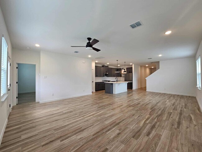 Building Photo - 8411 Bay Rdg Cir