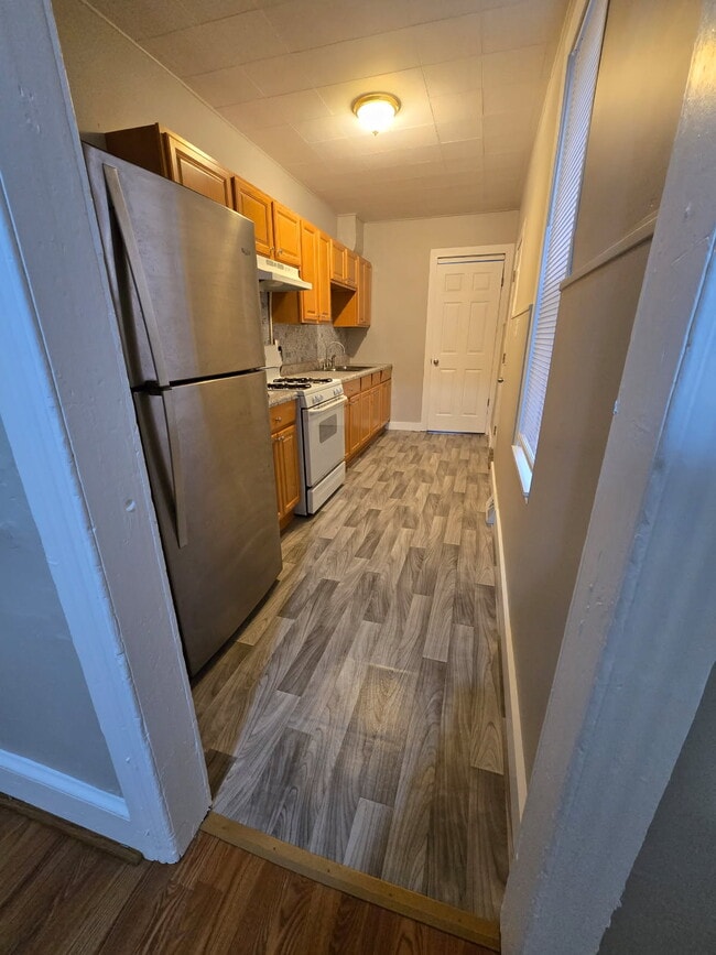 Kitchen - 530 Mulberry St