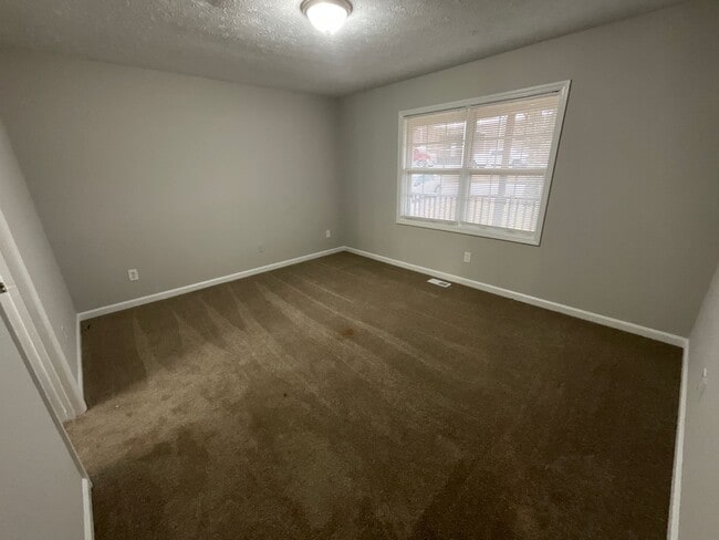 Building Photo - Great 3 Bedroom, 2 Bath home in High Point!