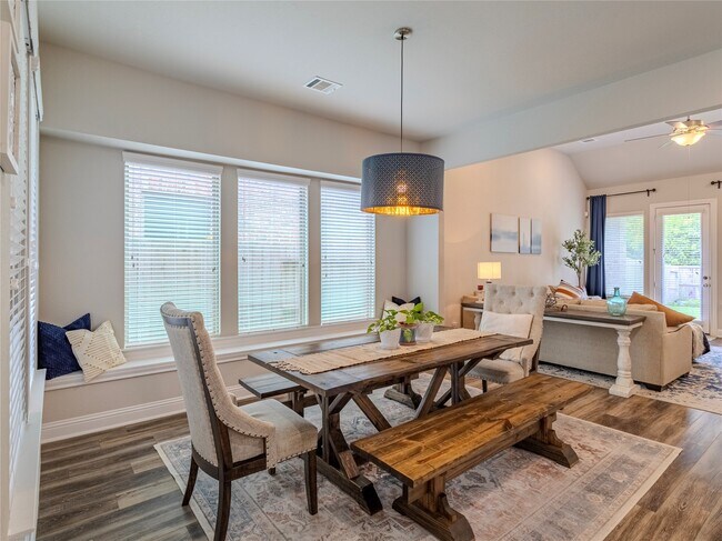 Building Photo - 10923 Texas Rose Dr