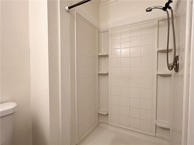 Building Photo - 413 Ewalt Ave