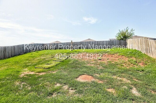 Building Photo - 3516 SE 94th St