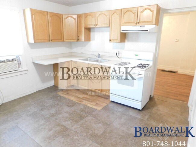 Building Photo - 2992 S 8850 W