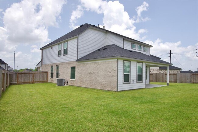 Building Photo - 3207 Tilley Dr