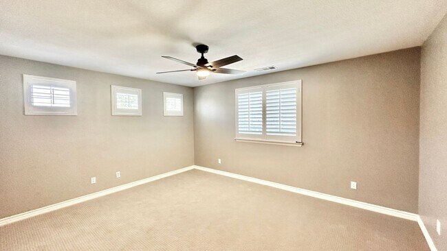 Building Photo - Wonderful Executive Style Two-Story Home i...