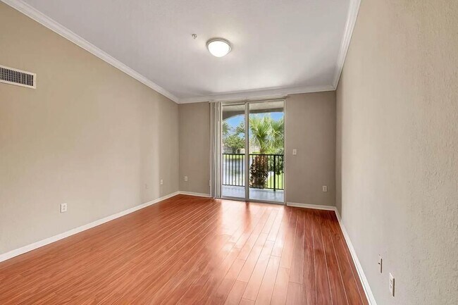 Building Photo - 15155 Michelangelo Blvd