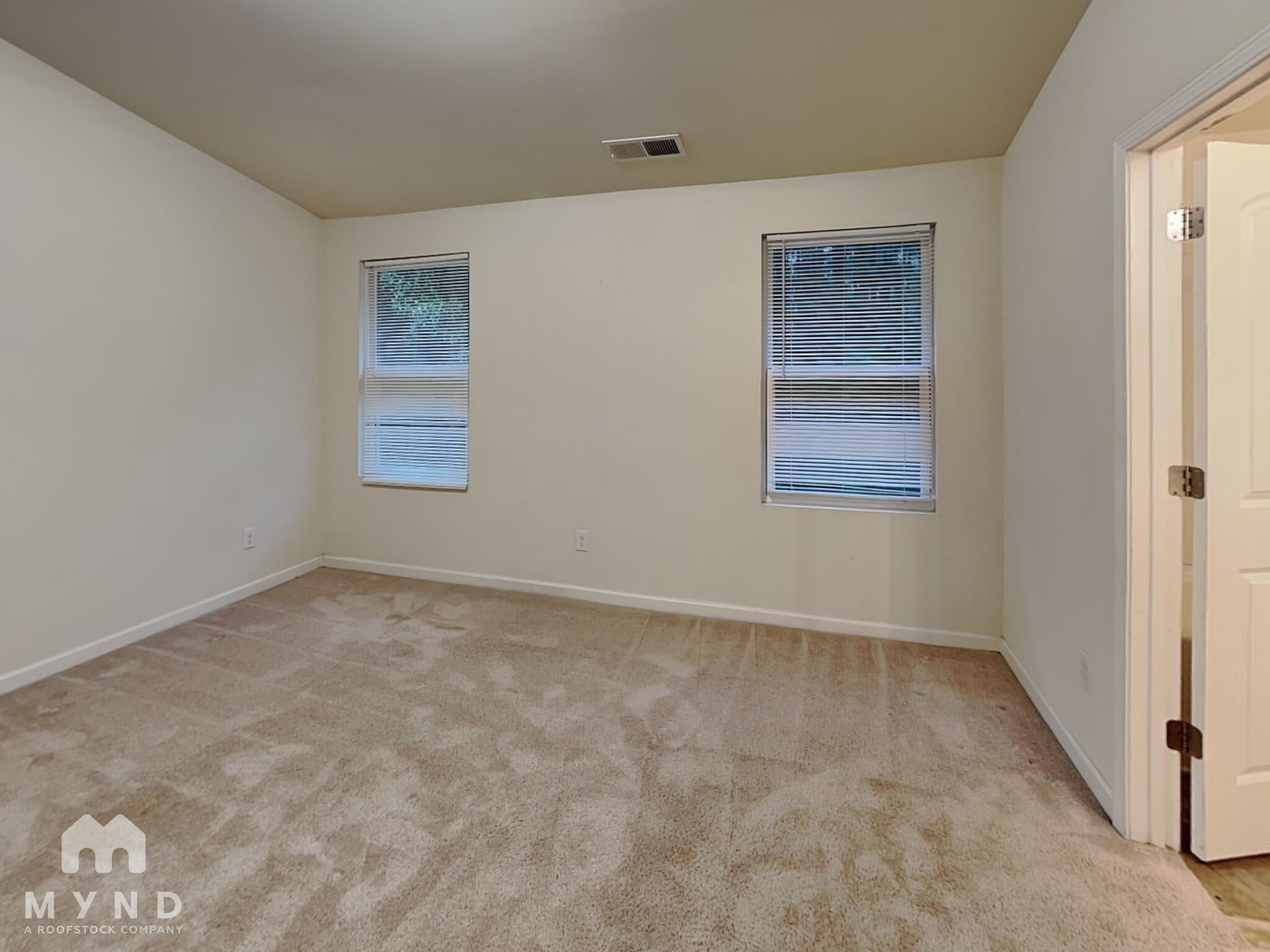 Building Photo - 2544 Piering Dr