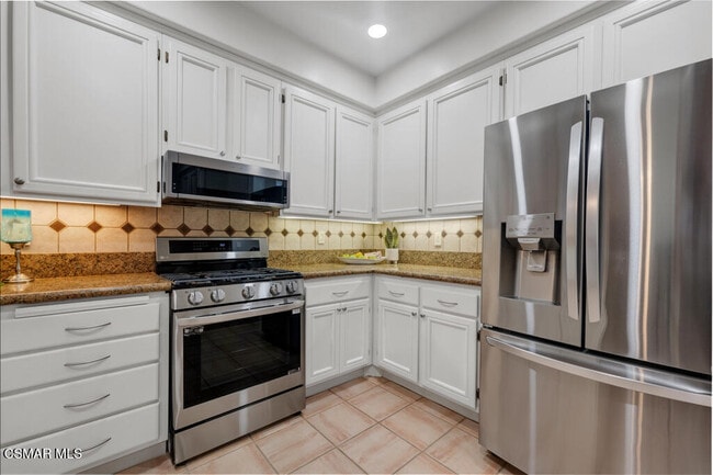 Building Photo - 233 Valero Cir