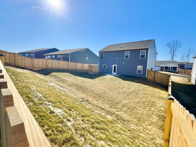 Building Photo - BRAND NEW HOME CLOSE TO CHARLOTTESVILLE