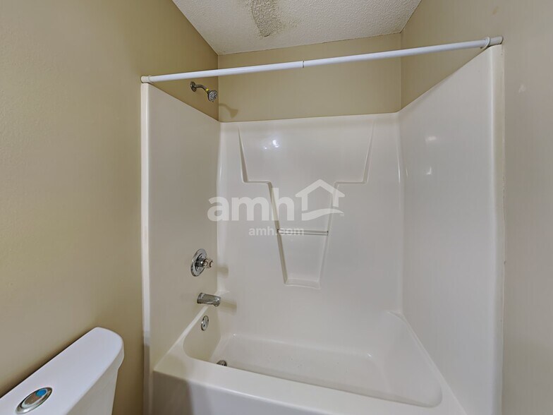 Building Photo - 4604 Young Deer Dr