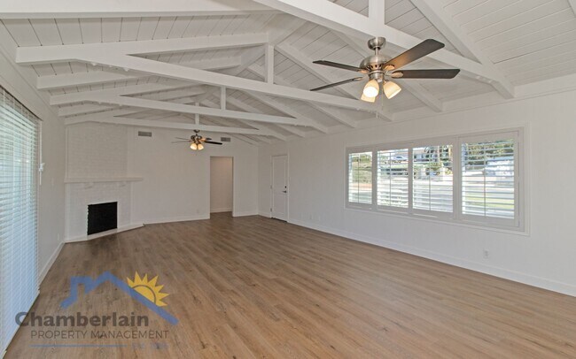 Building Photo - Spectacular View from this Single Story Home!