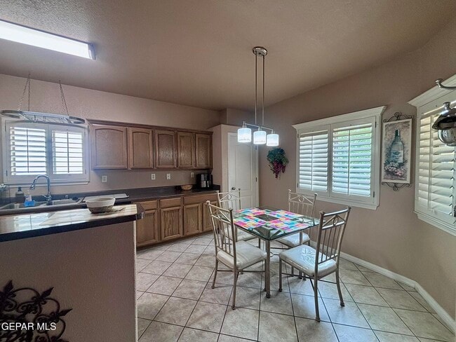 Building Photo - 3640 Tierra Calida Dr