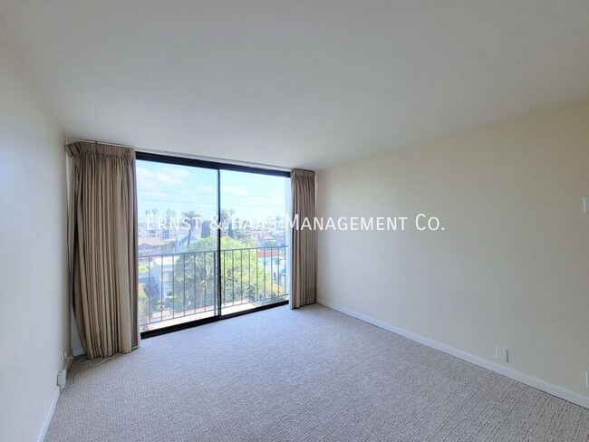 Building Photo - 2601 E Ocean Blvd
