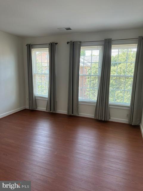 Building Photo - 1811 Fallbrook Ln