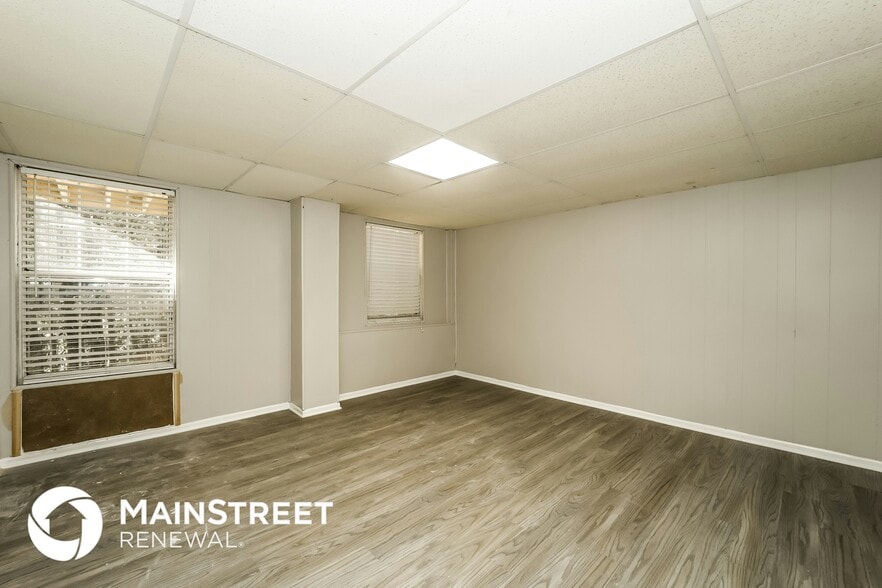 Building Photo - 33 Daisy Ln