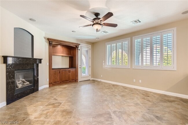 Building Photo - 552 Puenta Del Rey St