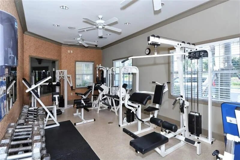Building Photo - 1010 Villagio Cir