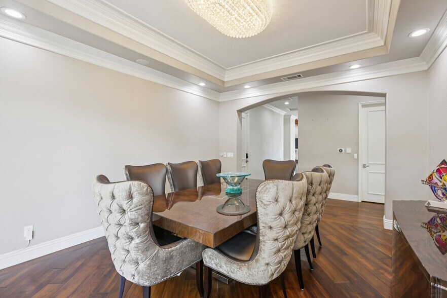 Building Photo - 27048 Triumph Ave