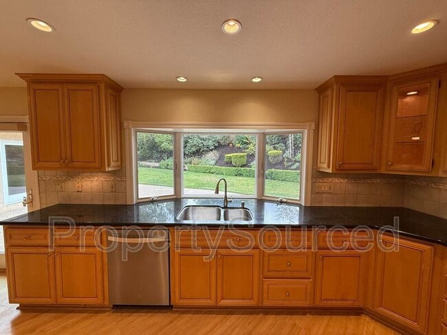 Building Photo - 1550 Naples Ct
