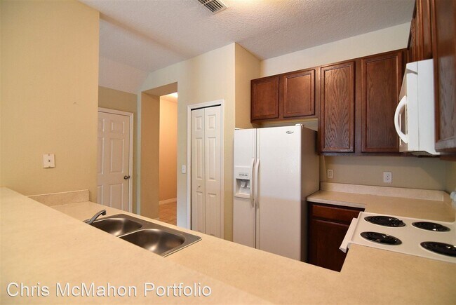 Building Photo - 10618 Regent Square Dr