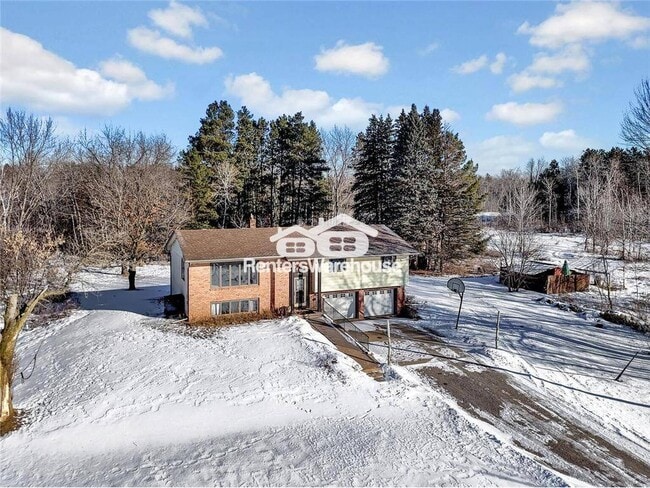 Building Photo - 1241 Holly Dr E