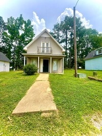 Building Photo - Renovated 3 Bedroom 2 Bath Home for Rent!