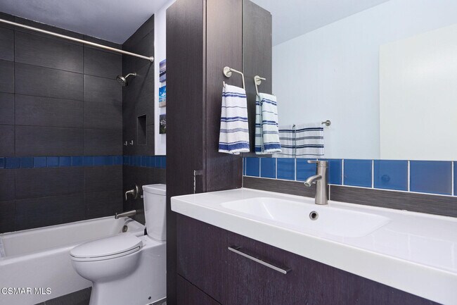 Building Photo - 3078 Saddleback Ct