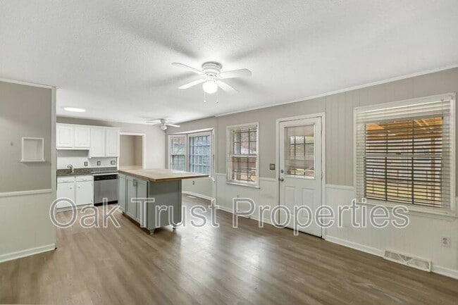 Building Photo - 2492 Pintail Dr