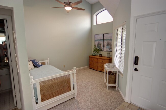 Building Photo - 508 Sea Oats Dr