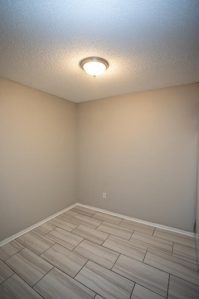 Building Photo - 111 Limoges St