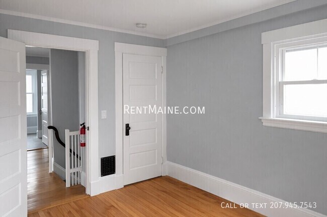 Building Photo - 25 High St