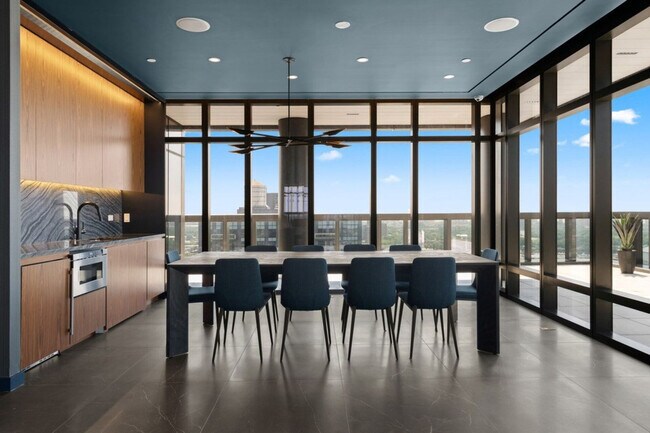 Building Photo - 30 U.S. 9W-ID1466762P