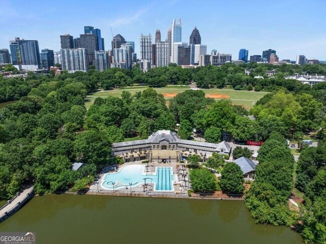 Building Photo - 275 13th St NE