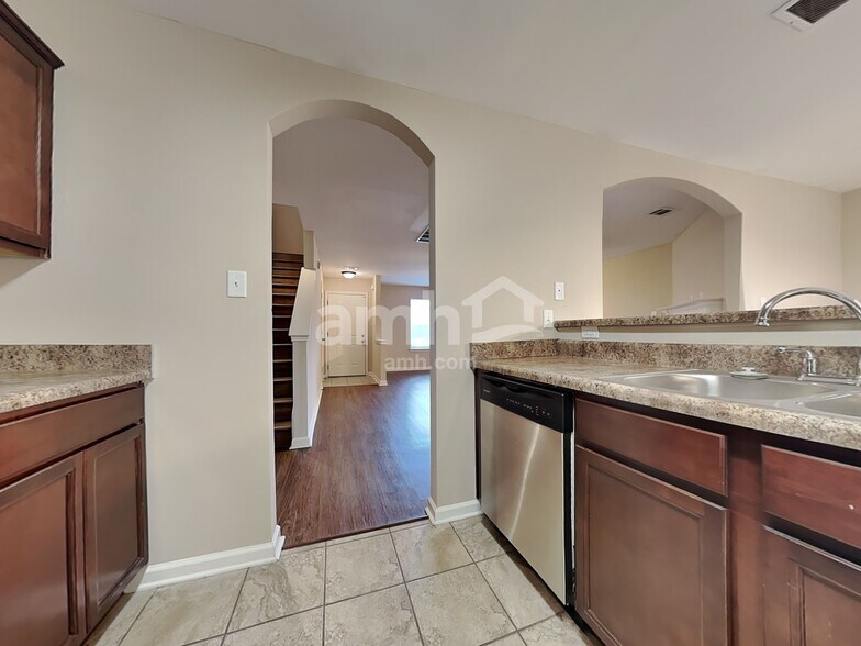 Building Photo - 1229 Carlton Ridge Dr