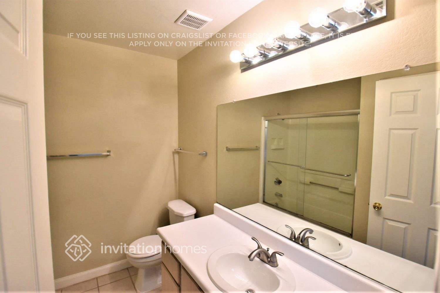 Building Photo - 502 Landmark Ln