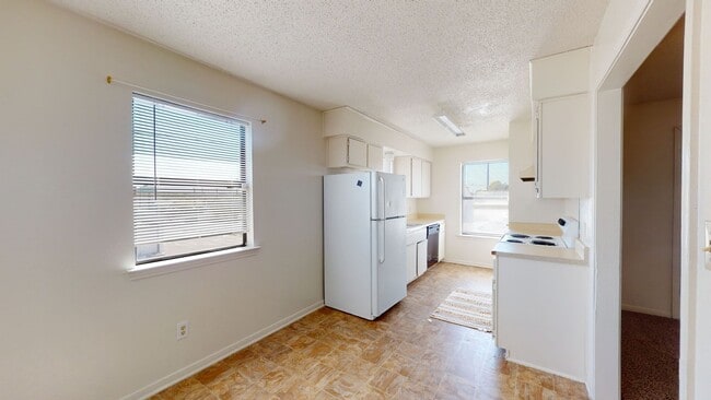 Building Photo - 2 WEEKS FREE!!! RENT ONLY $750!!!!!!!