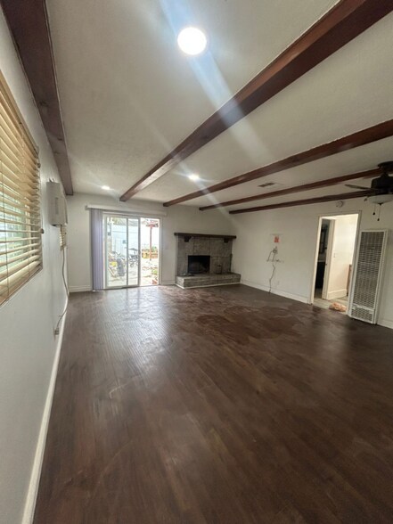 Building Photo - 1 Dalaman Ave