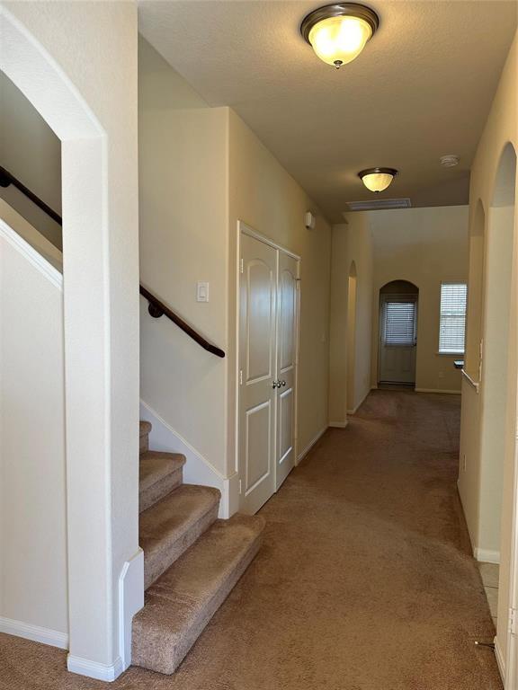 Building Photo - 7119 Ironwood Forest Dr