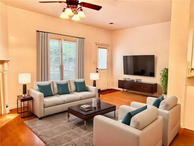 Building Photo - 1212 Primrose View Cir NW