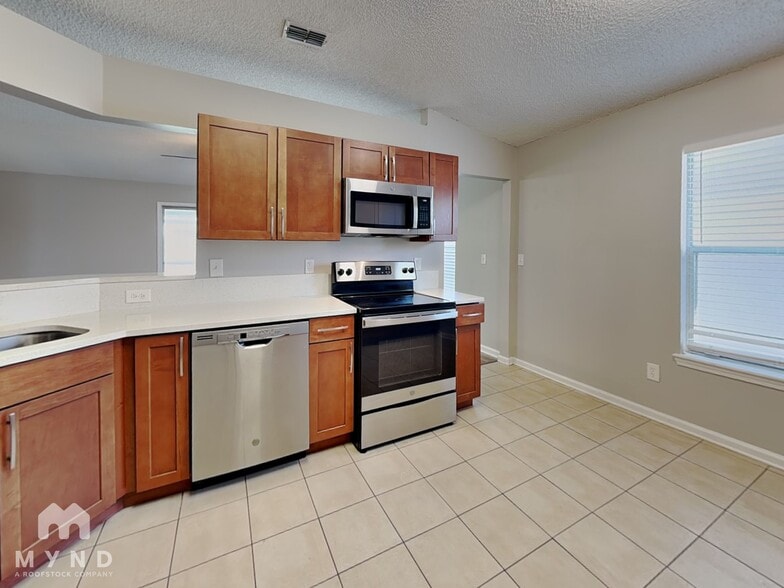 Building Photo - 3442 Volley Dr