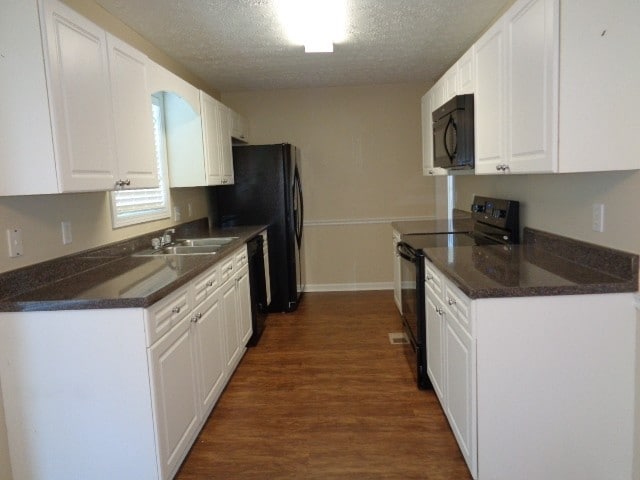 Building Photo - 614 Worthington Pl